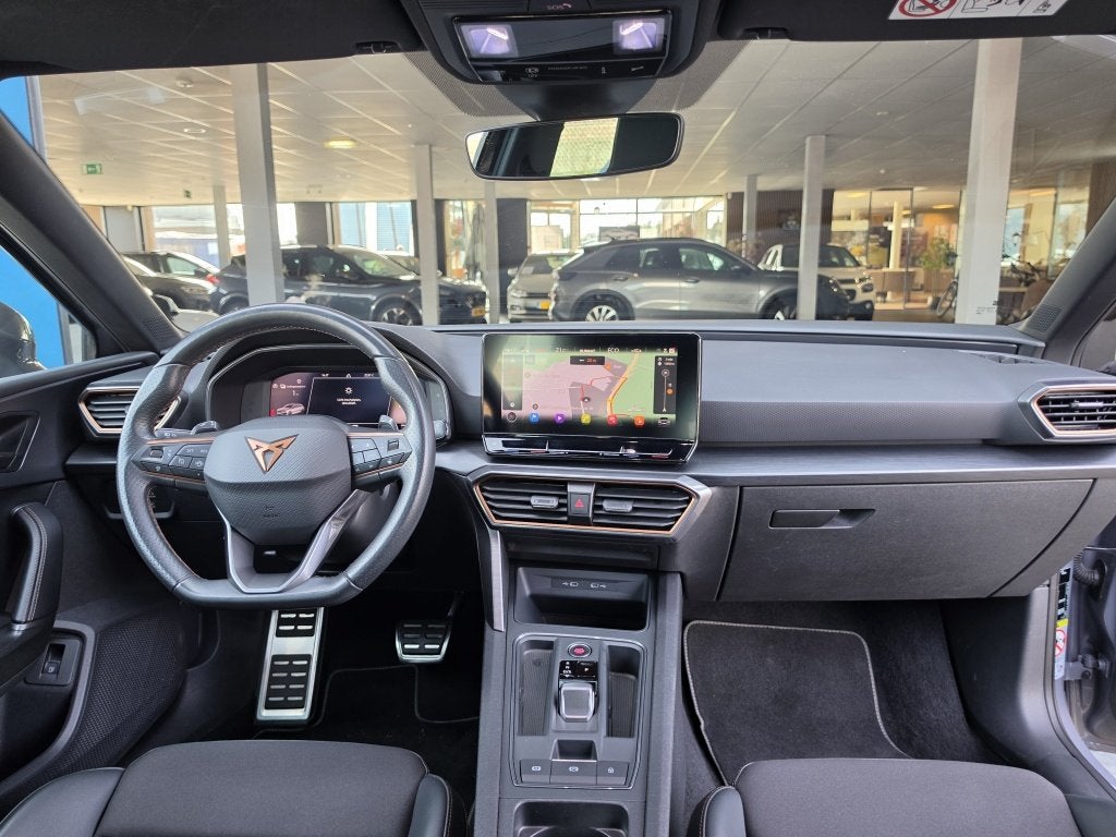 Cupra Leon Sportstourer VZ e-Hybrid 245PK SOH 91.47% | Led |, Gebruikt, 4 cilinders, Leon, Leder en Stof