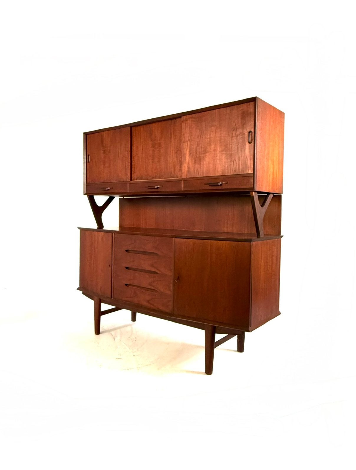 Vintage teakhouten highboard, Højbjerg Møbelfabrik ‘60, 150 tot 200 cm, Zo goed als nieuw, Højbjerg Møbelfabrik, 150 tot 200 cm