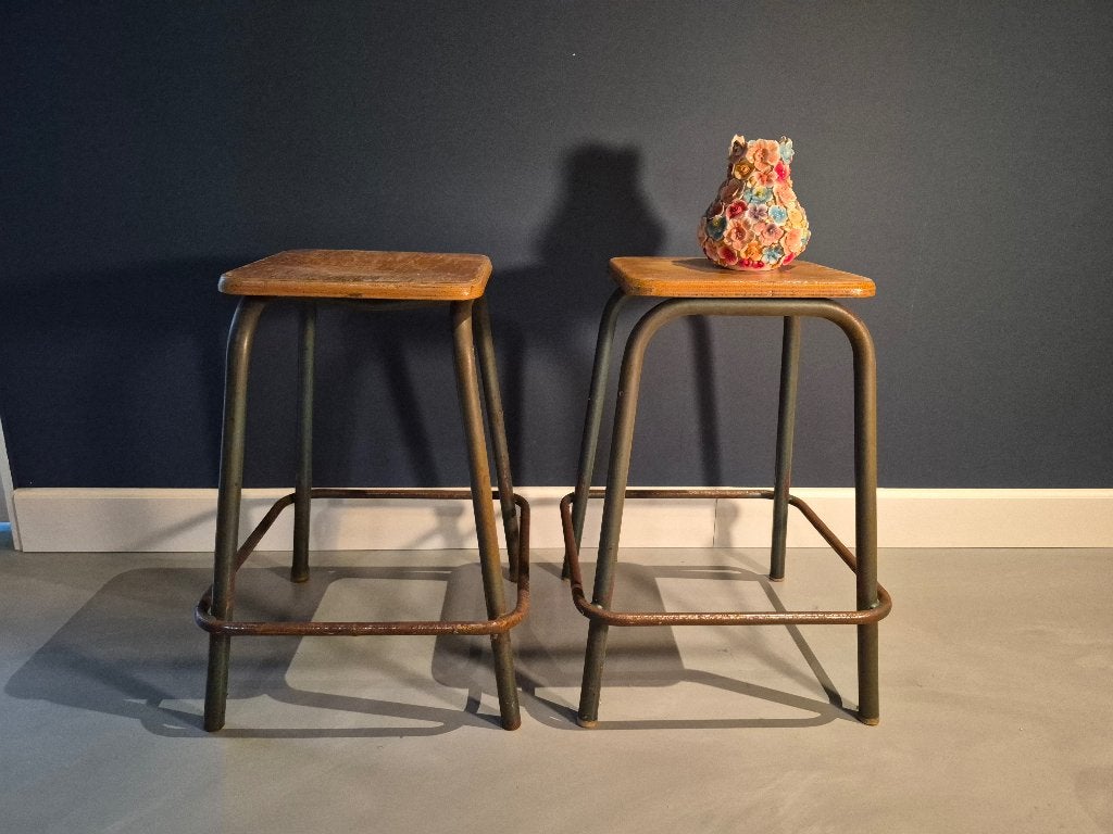 mooie vintage industriële krukken, Huis en Inrichting, Krukjes, Ophalen, Gebruikt, IJzer