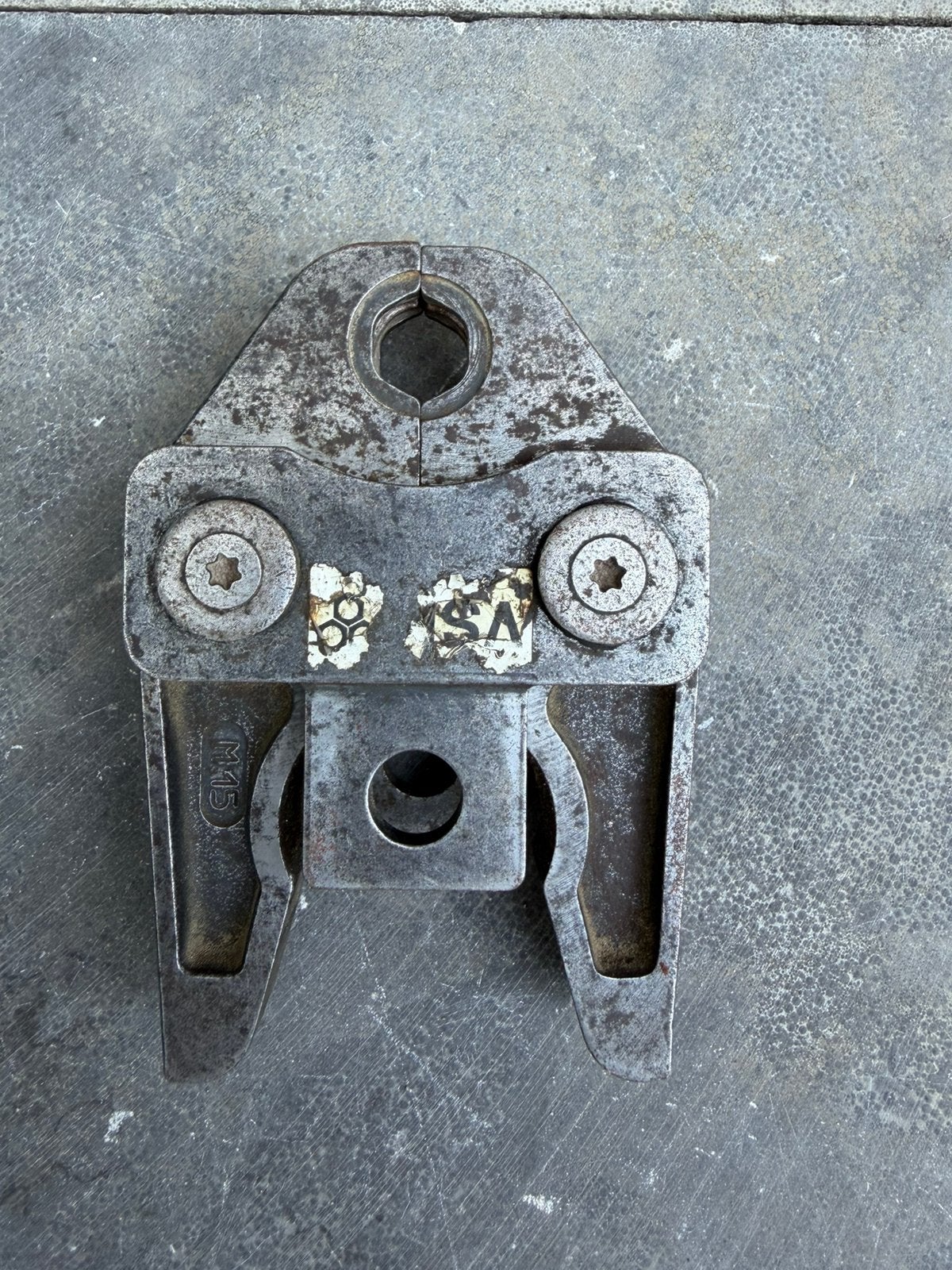 Persbek m15 gebruikt, Doe-het-zelf en Verbouw, Gereedschap | Machine-onderdelen en Toebehoren, Ophalen, Gebruikt
