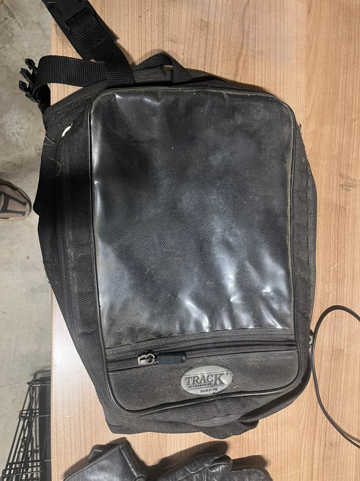Motortas magneet tanktas, Ophalen