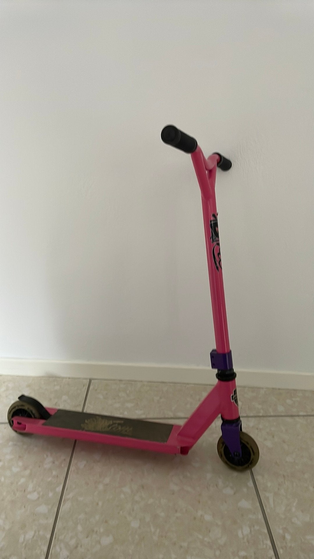 Grit Atom Stuntstep Roze, Fietsen en Brommers, Ophalen of Verzenden, Gebruikt, Gewone step