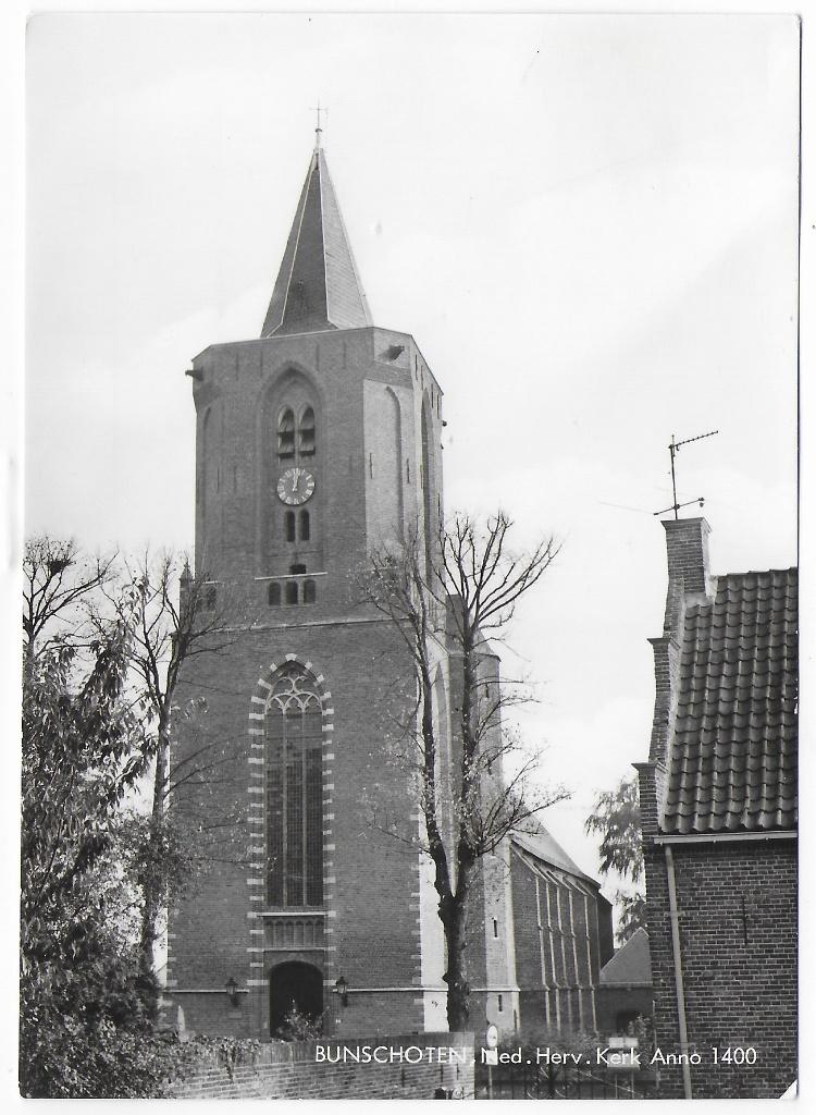 Bunschoten Ned Herv Kerk Ongelopen  Ansichtkaart  (B8345), Ophalen of Verzenden, 1960 tot 1980, Ongelopen