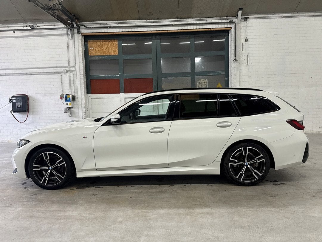 BMW 3-serie Touring 320i, M-sportpakket, M pakket, 360 camer, Auto's, Automaat, Euro 6, 4 cilinders, Alcantara