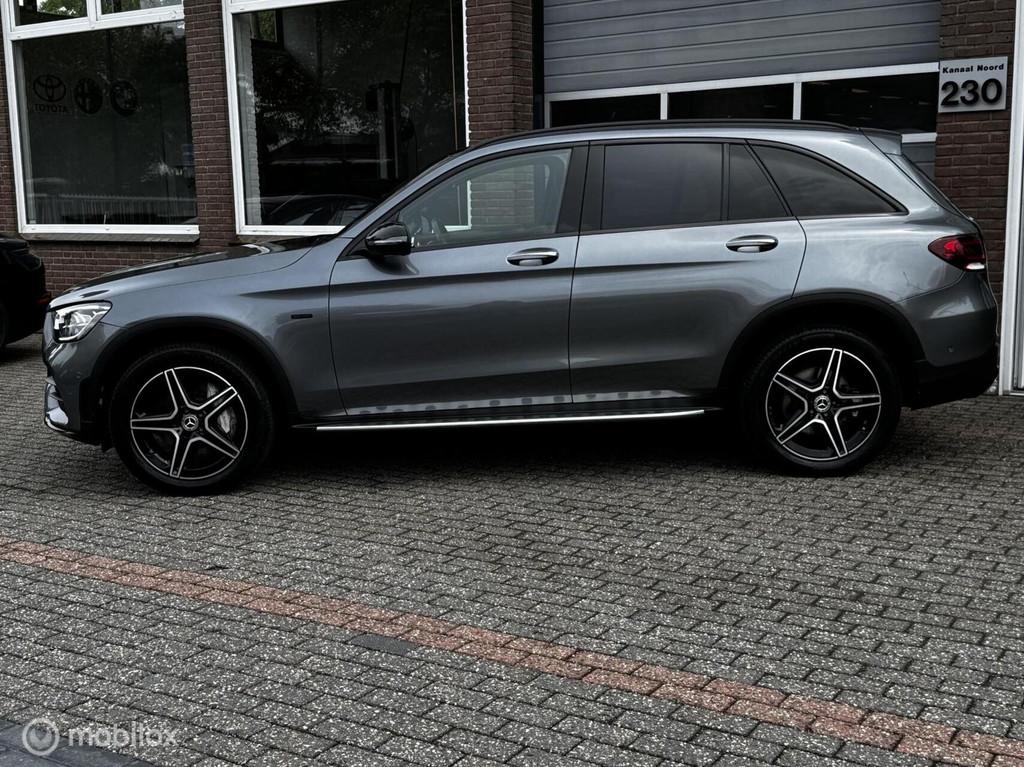 Mercedes GLC-klasse 300e 4MATIC AMG PANO/STER.HEMEL/VOL!, Automaat, Gebruikt, Euro 6, 4 cilinders
