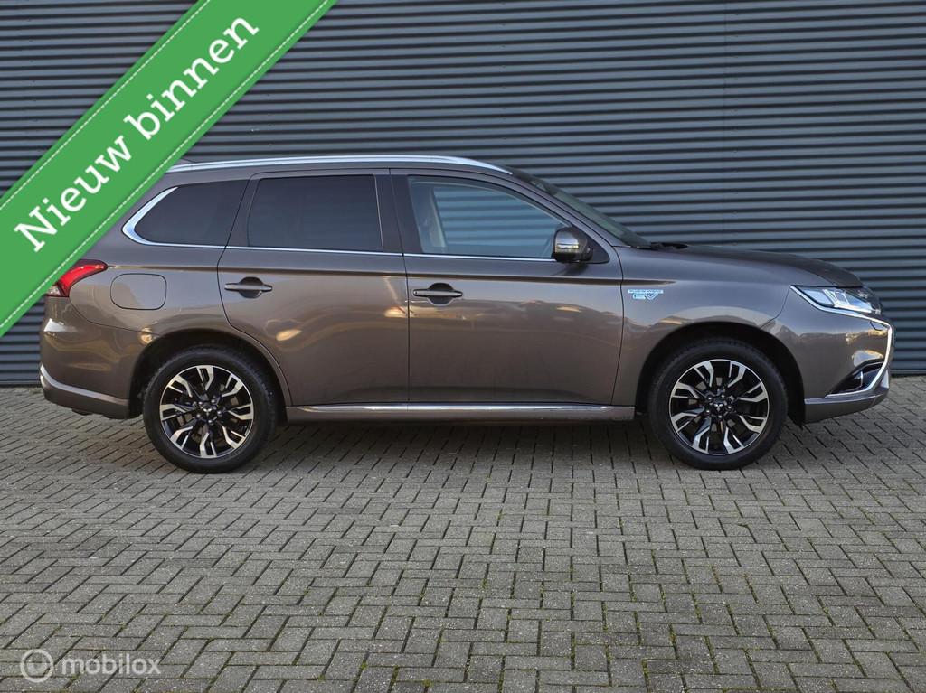 Mitsubishi Outlander 2.0 PHEV Prestige 4WD Trekhaak SOH 80%, 1998 cc, Euro 6, 4 cilinders, Bedrijf