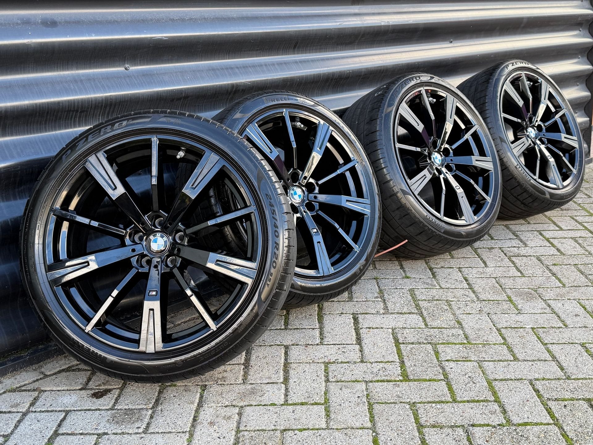 Nwe 20" Orig BMW Styl 938M I5 G60 G61 Velgen pirelli Banden