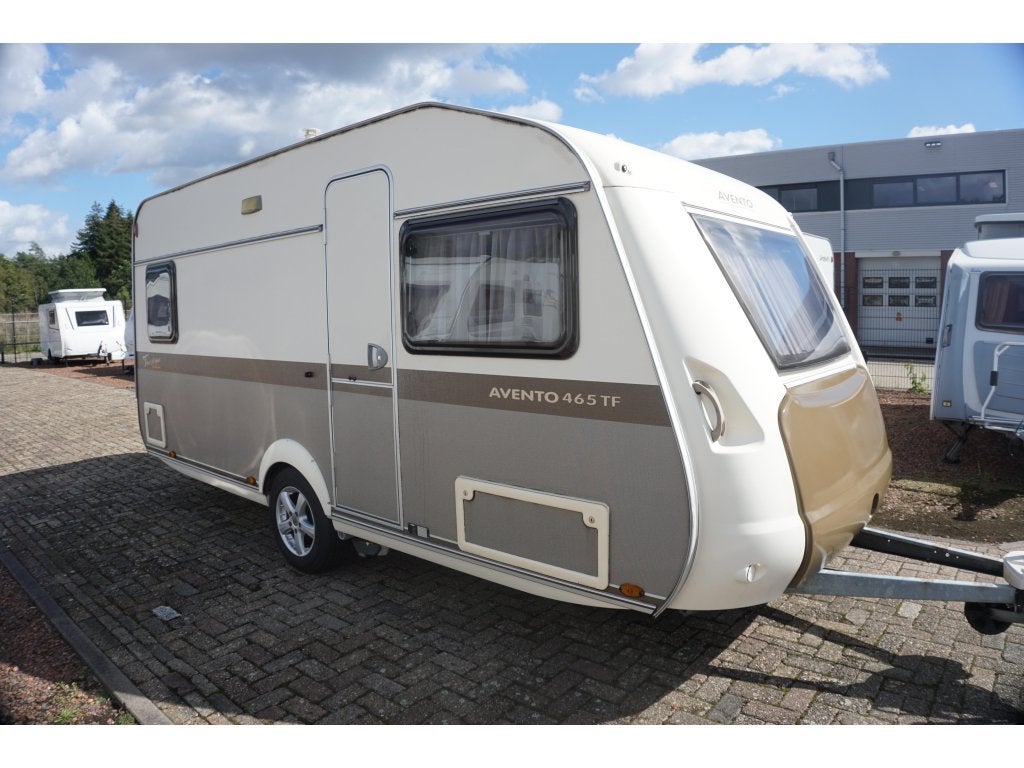 Avento Touristique Comfort 465 TF + MOVER + VOORTENT, Caravans en Kamperen, Caravans, Schokbreker, Rondzit, Avento, Bedrijf