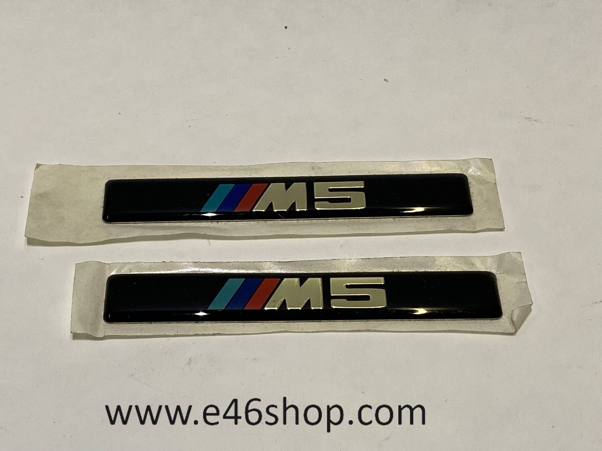 BMW M5 EMBLEEM ORIGINEEL EN NIEUW BMW, Auto-onderdelen, -, -, Nieuw, Ophalen of Verzenden