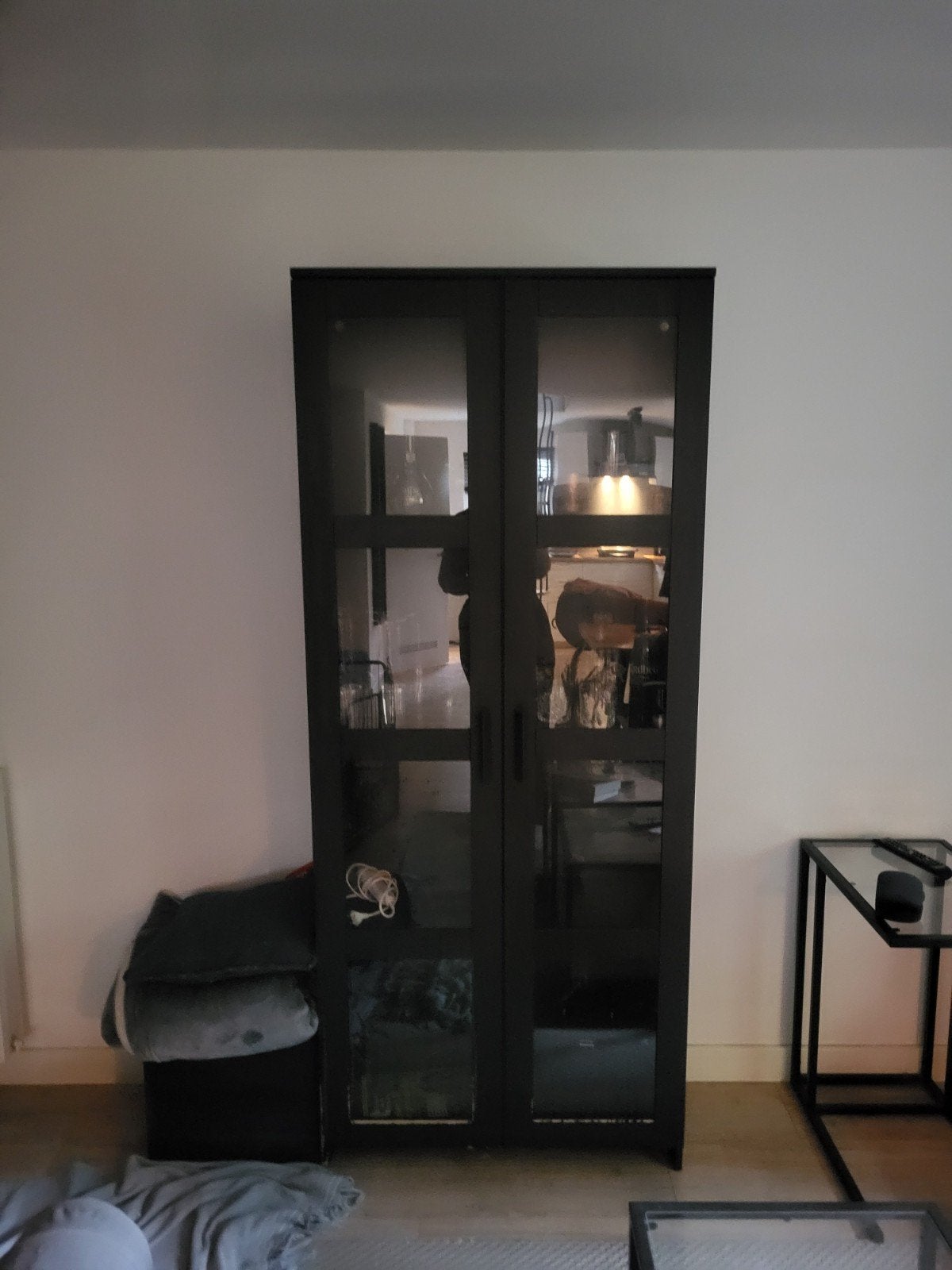Brimnes vitrinekast/servieskast, Ophalen, 50 tot 100 cm, Zo goed als nieuw, 150 tot 200 cm