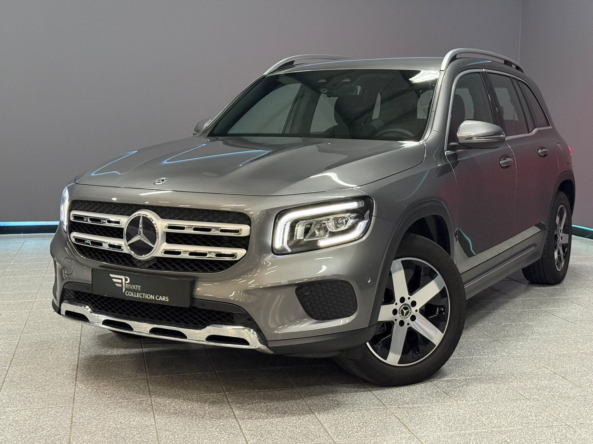 Mercedes-Benz GLB 200 Business Solution Luxury 7p. 163pk, 4 cilinders, 7 stoelen, Bedrijf, 165 pk