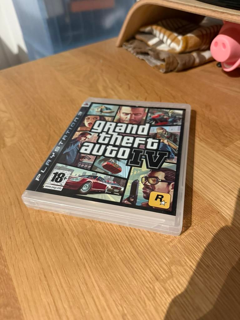 Grand Theft Auto 4 (GTA) - PlayStation 3, Spelcomputers en Games, Games | Sony PlayStation 3, 1 speler, Ophalen of Verzenden, Zo goed als nieuw