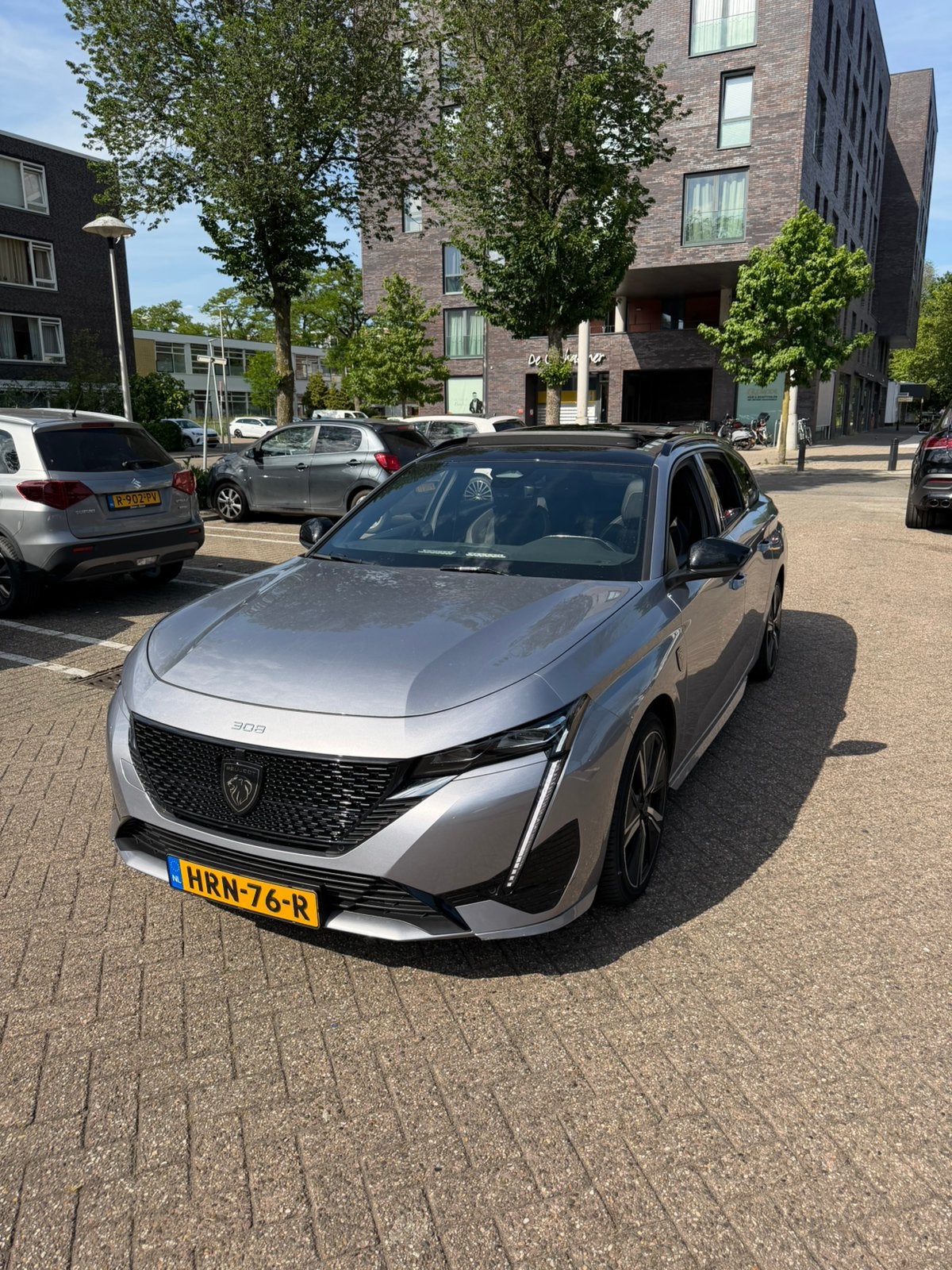 Peugeot 308 1.2 Puretech 130pk Eat8 2024 Grijs, Auto's, 1199 cc, Parkeerassistent, 3 cilinders, 710 kg