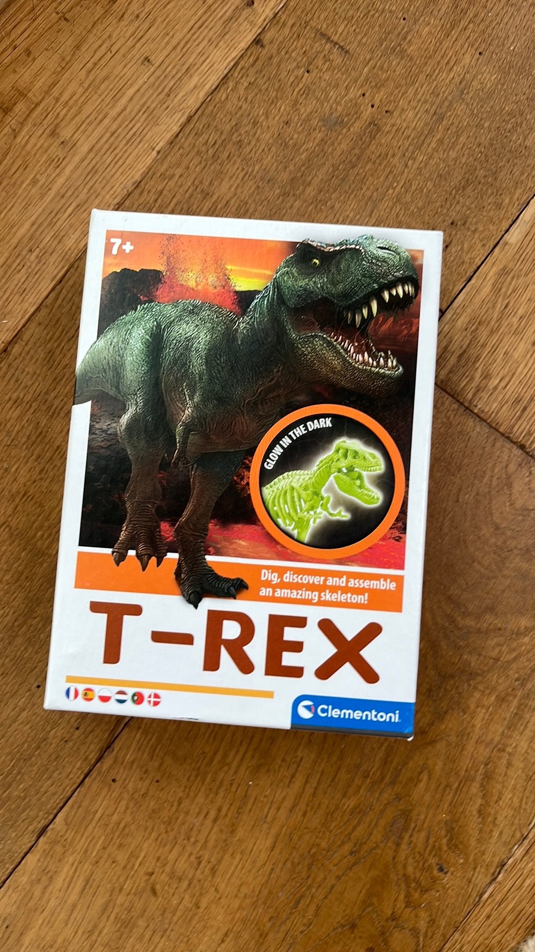 Clementoni T-Rex Glow in the Dark opgravingsset - ONGEBRUIKT, Kinderen en Baby's, Ophalen of Verzenden, Nieuw, Knutselen