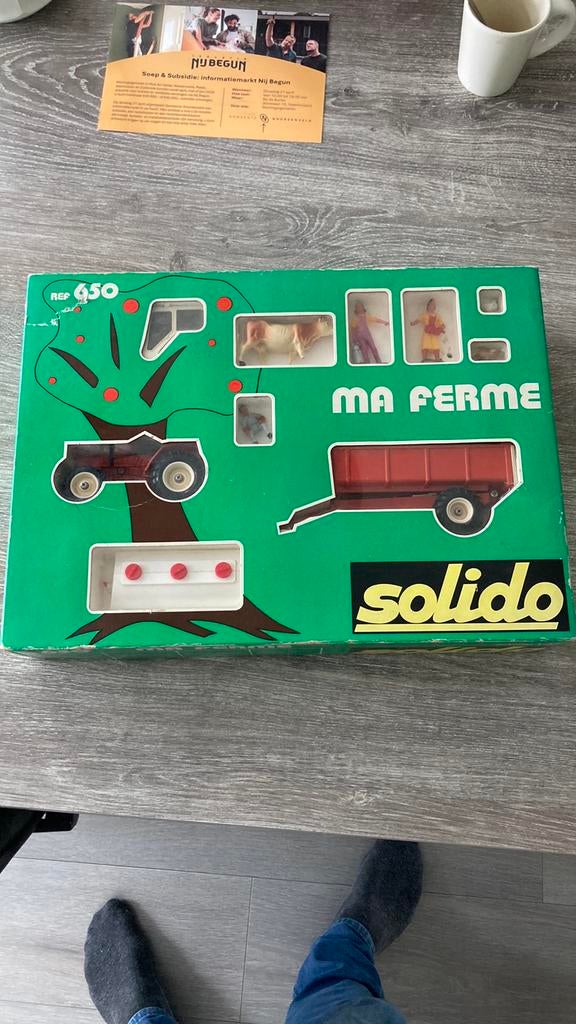 Solido renault 651.4 tractor / boerderij set, Ophalen of Verzenden, Zo goed als nieuw, Tractor of Landbouw, Overige merken