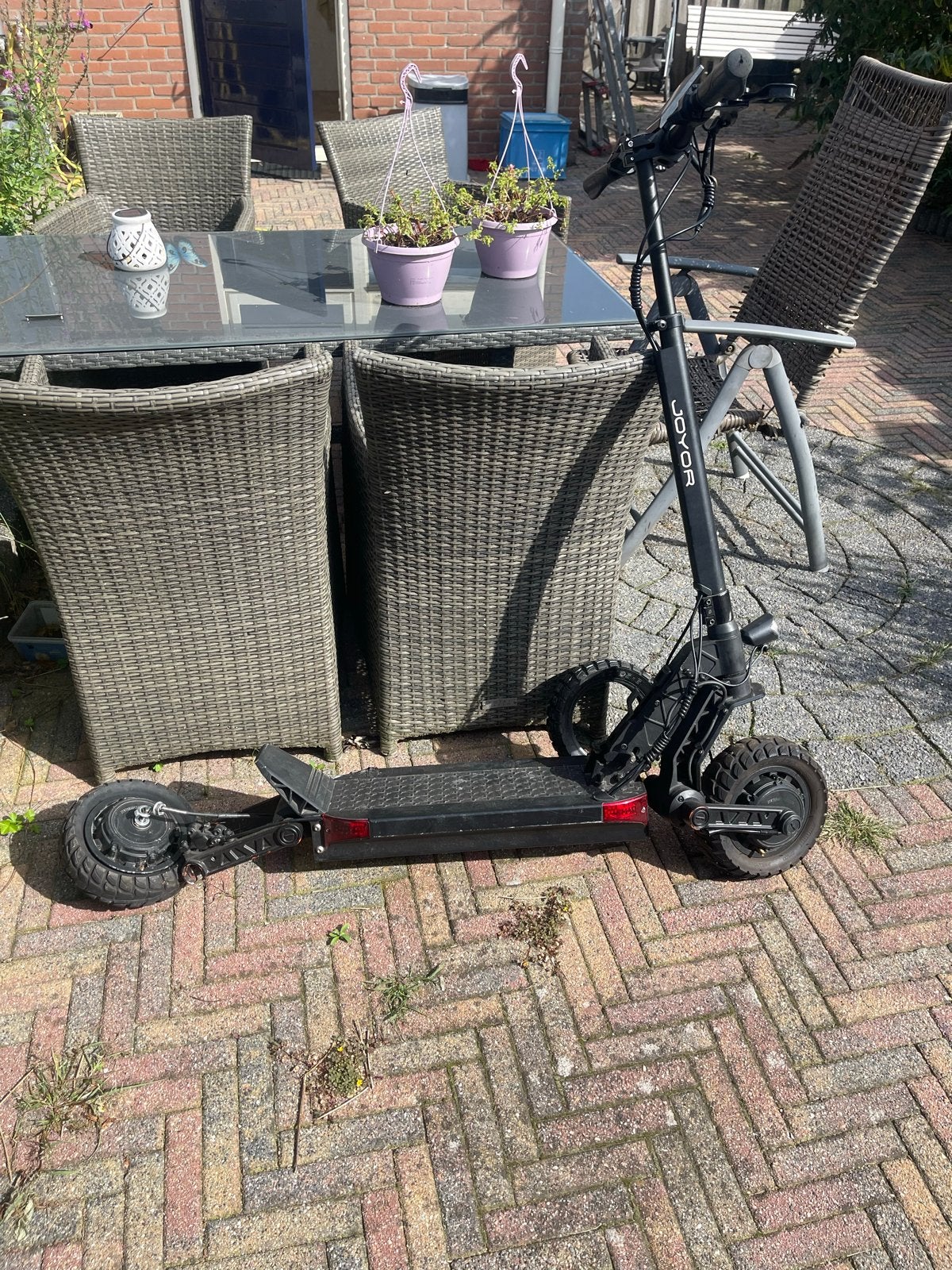 Snelle elektrische step met dubbele motor en sterke vering, Fietsen en Brommers, Steps, Ophalen, Gebruikt, Elektrische step (E-scooter)
