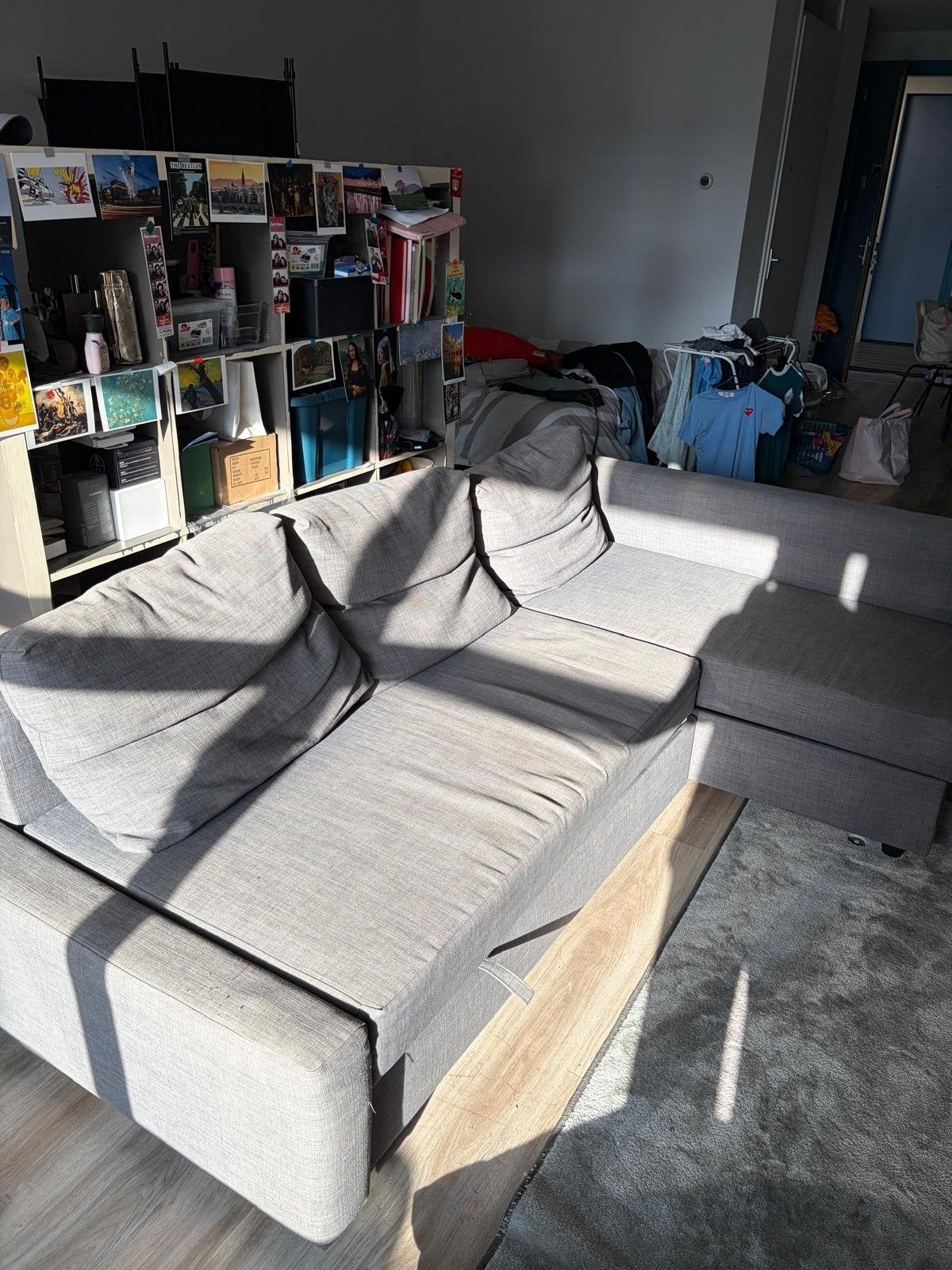 Foto 3 van IKEA FRIHETEN slaapbank/sofabed - Grijs
