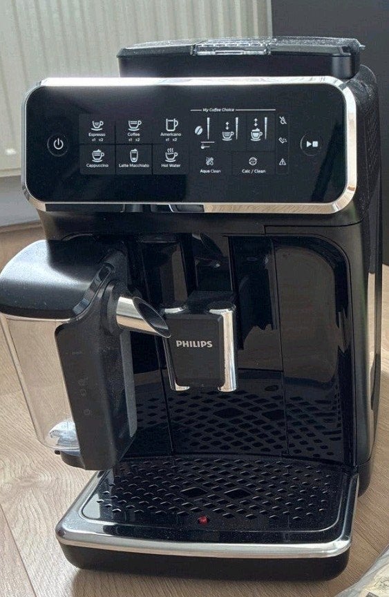 Philips lattego 3200 koffie bonenmachine in zeer nette staat, Afneembaar waterreservoir, Koffiemachine, Ophalen of Verzenden, Zo goed als nieuw