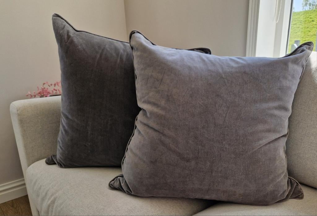 Set van 2 grote grijze fluwelen kussens - 60x60 cm, Ophalen of Verzenden, Grijs, Vierkant