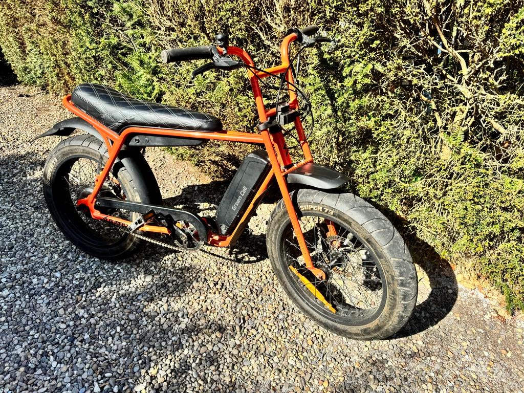 Stoere oranje e-bike met dikke banden super 73, Fietsen en Brommers, Elektrische fietsen, Gebruikt, Minder dan 47 cm, 30 tot 50 km per accu
