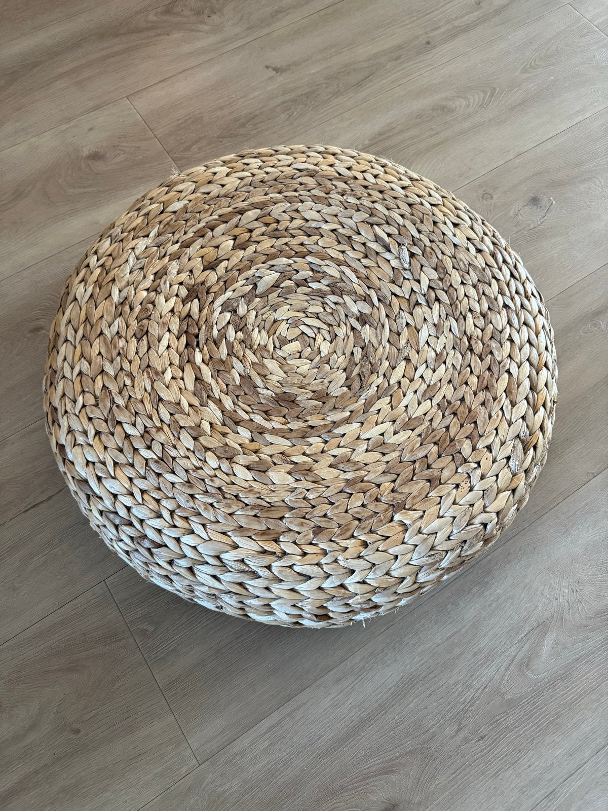 IKEA ALSEDA Rotan Poef/Voetenbank, Rond, Riet of Rotan, Ophalen of Verzenden, Zo goed als nieuw