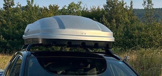 Farad Dakkoffer 680L te huur - Ideaal voor vakantie!, Auto diversen, Ophalen, Zo goed als nieuw