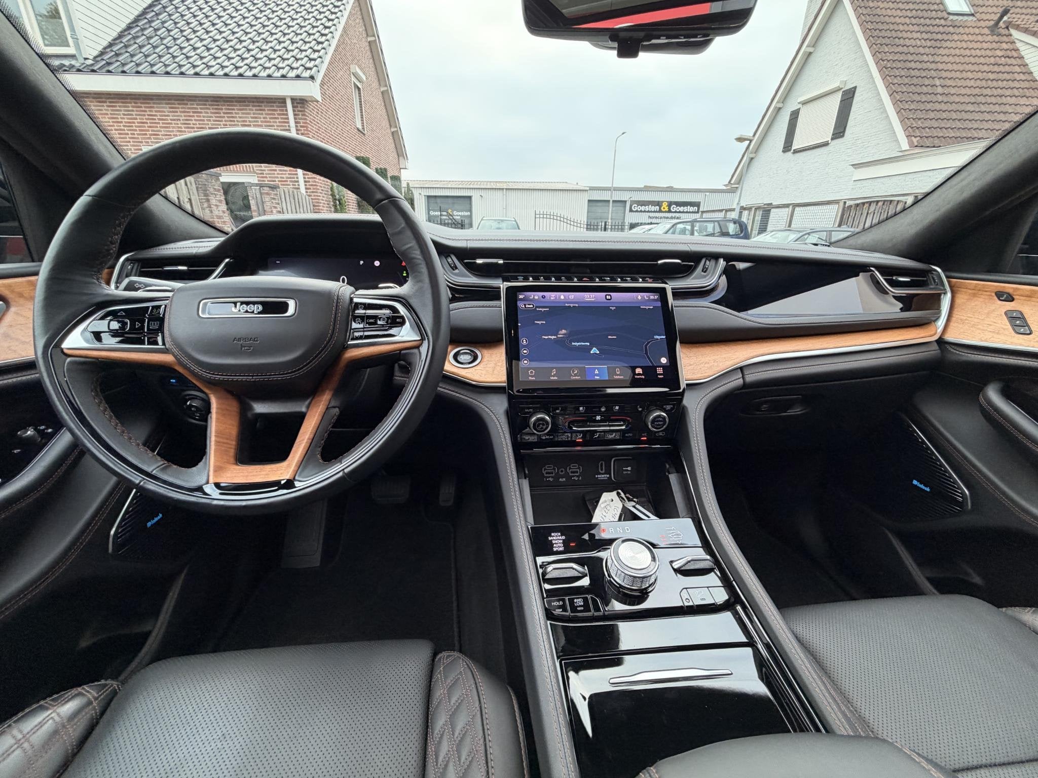 Jeep Grand Cherokee 2.0 Summit Reserve 4xe BLACK LINE Night, Auto's, Automaat, Dealer onderhouden, 4 cilinders, Zwart