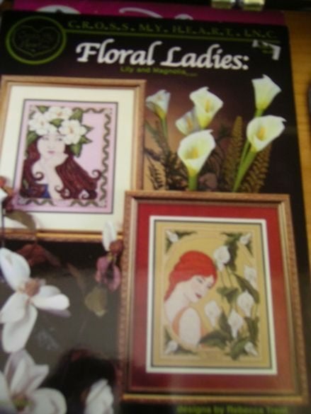 NIEUW, patronen Floral Ladies, Lily and Magnolia. Ook DMC, Ophalen of Verzenden, Nieuw, Handborduren, Patroon