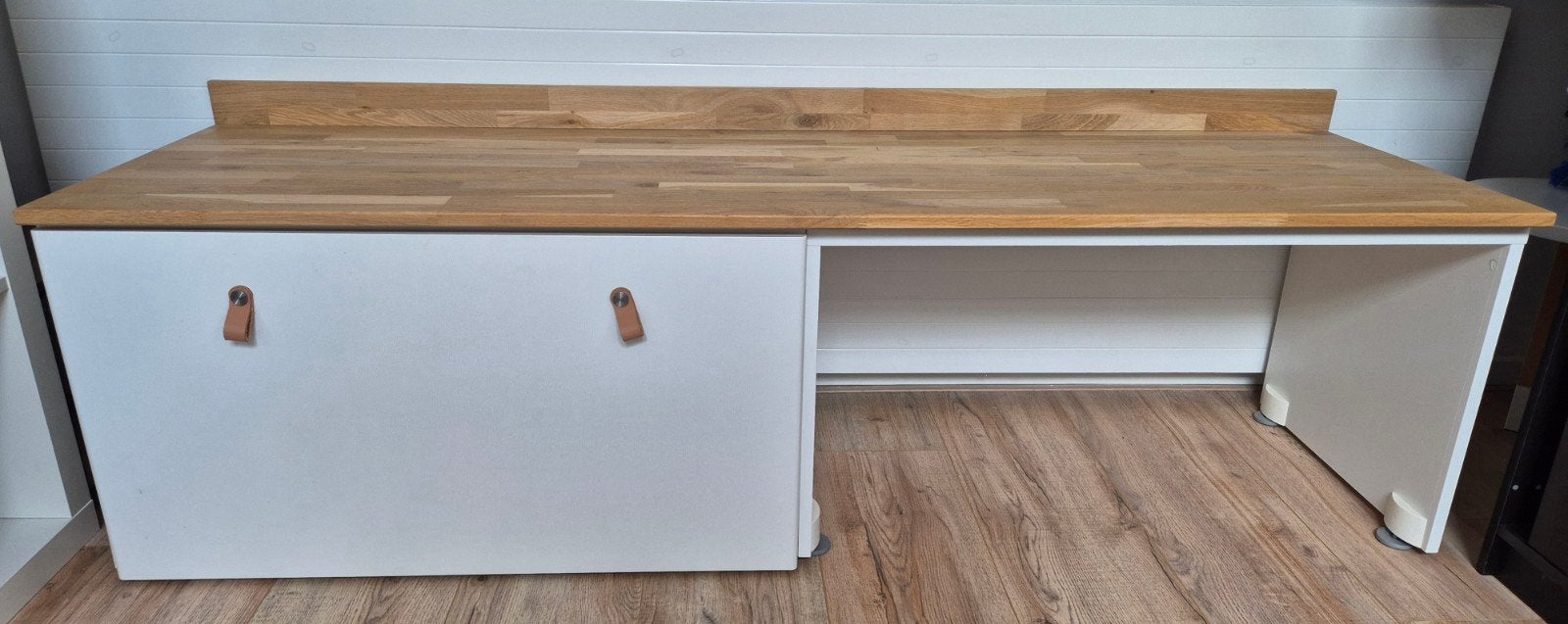 180 cm- IKEA-hack kinderbureau/opbergmeubel met eikenblad, Ophalen, Gebruikt