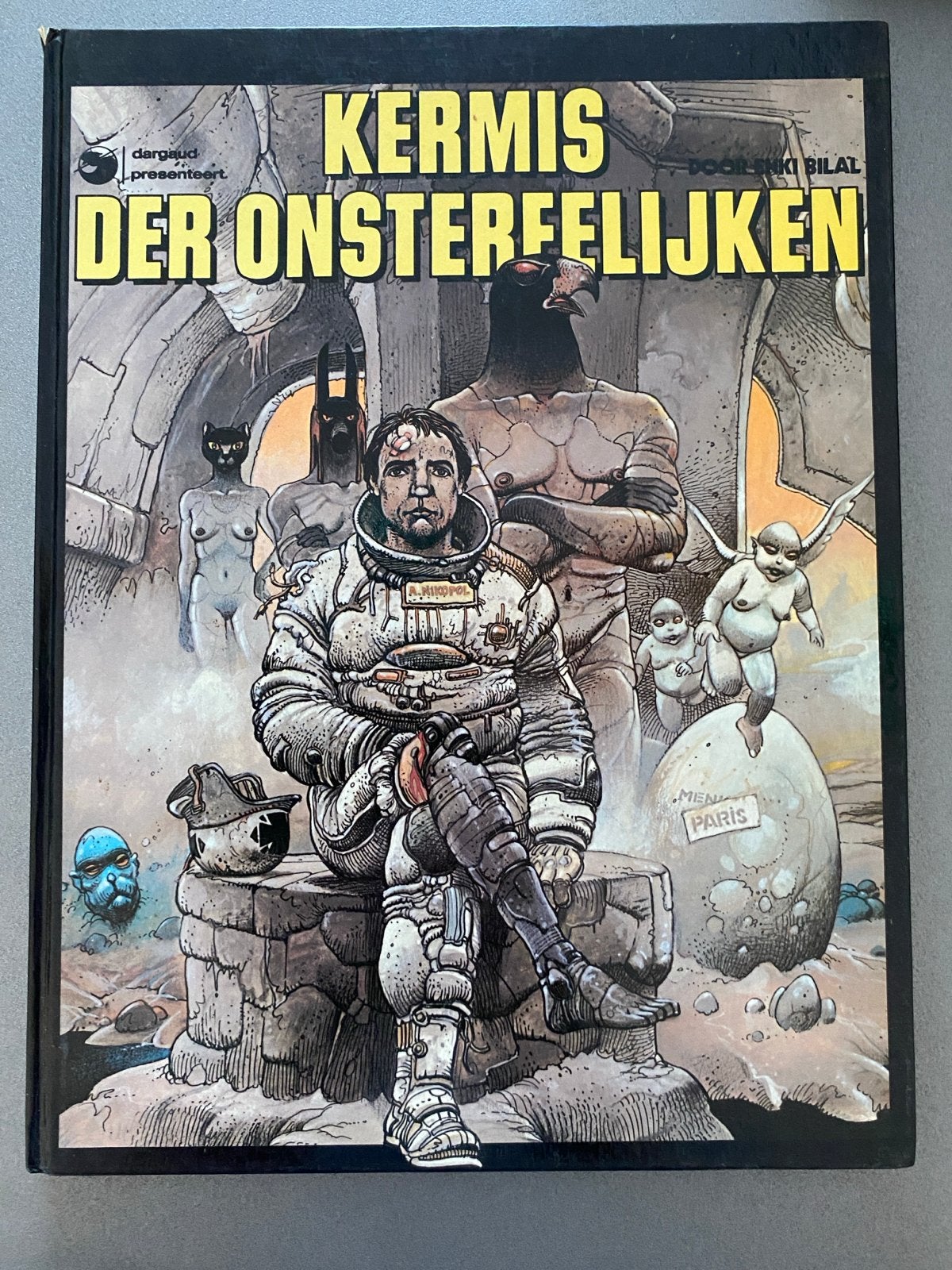 Kermis der Onsterfelijken - Enki Bilal stripboek, Boeken, Eén stripboek, Ophalen of Verzenden, Gelezen