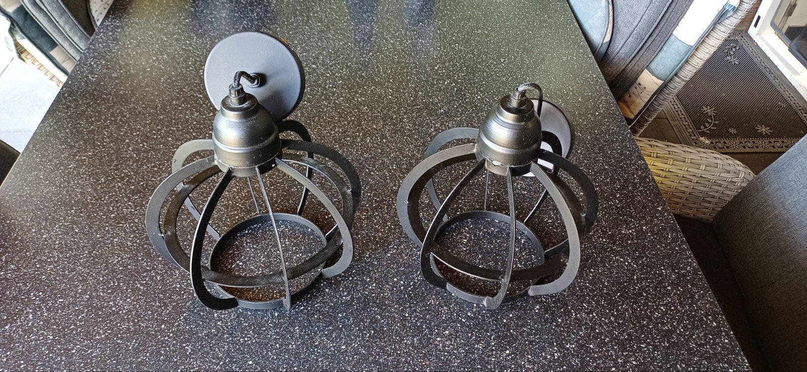 2x Metalen Hanglampen - Grote Fitting E27 - Max 40W, Huis en Inrichting, Gebruikt, Stoer, Metaal, E27 (groot)