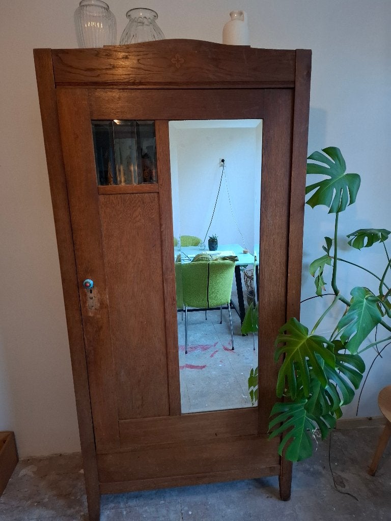 Antieke eikenhouten kast met spiegel en glas-in-lood, Huis en Inrichting, Antiek, Eikenhout, 150 tot 200 cm, 25 tot 50 cm