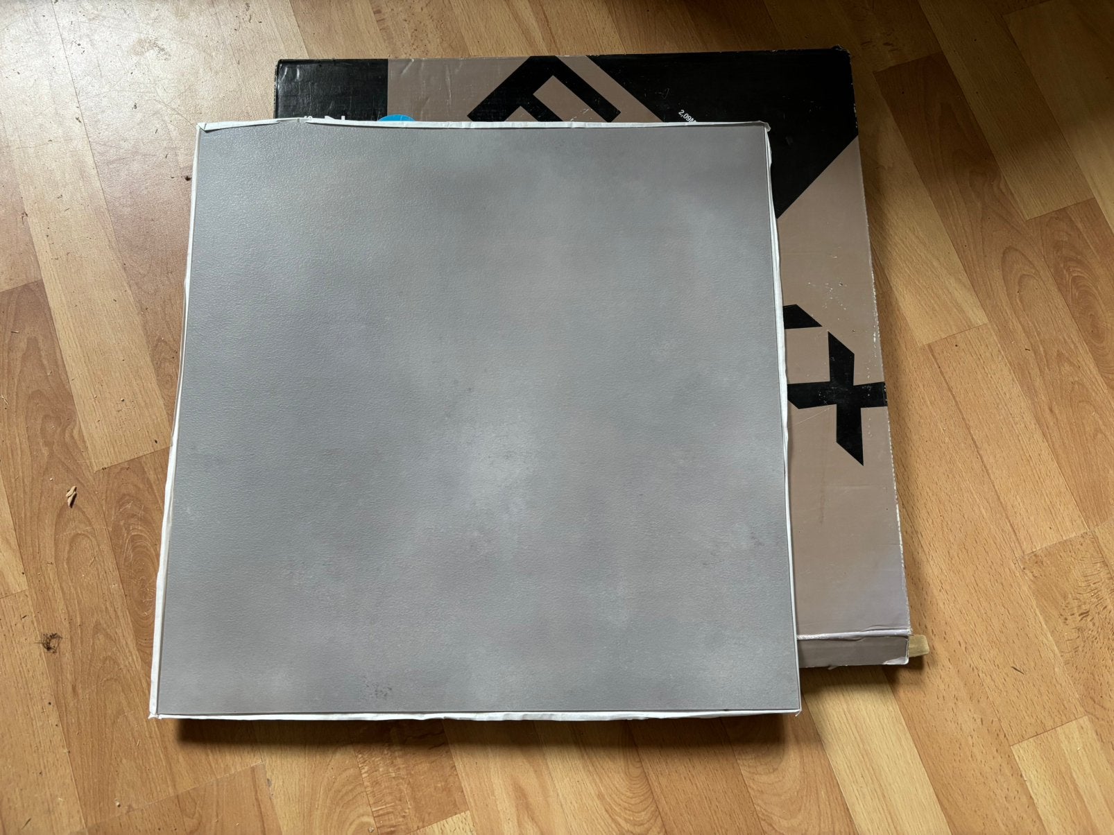 Flexxfloor PVC Vloertegels Grijs - 8 m² + Sierrande, Ophalen, 60 cm of meer, Zo goed als nieuw, 10 m² of meer