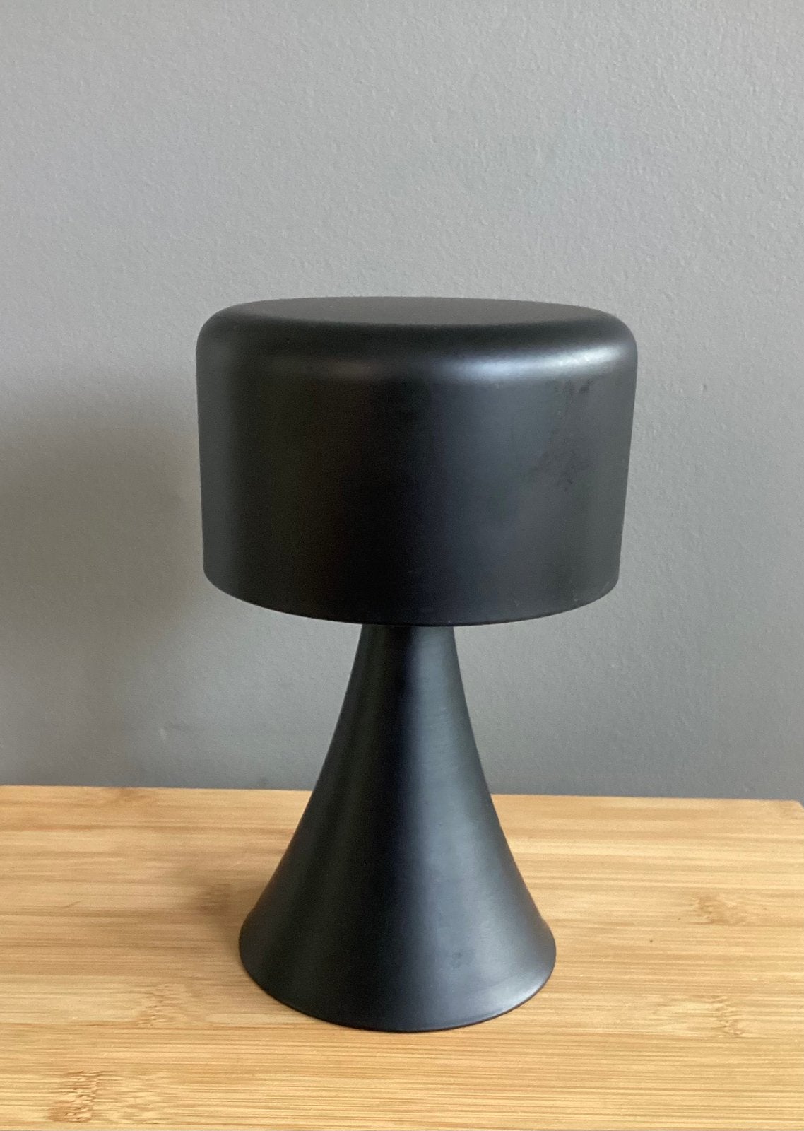 Draadloze tafellamp, Ophalen of Verzenden, Zo goed als nieuw, 21 cm, Design