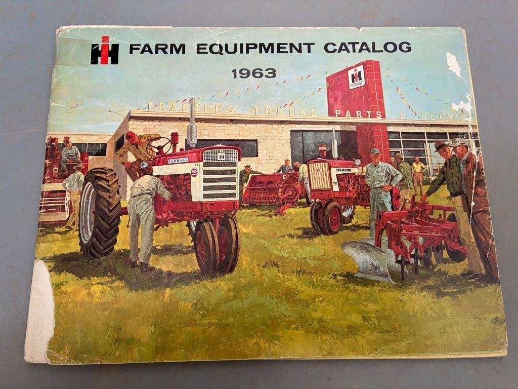 International Harvester trekker tractor folder brochure, Ophalen of Verzenden, Gelezen