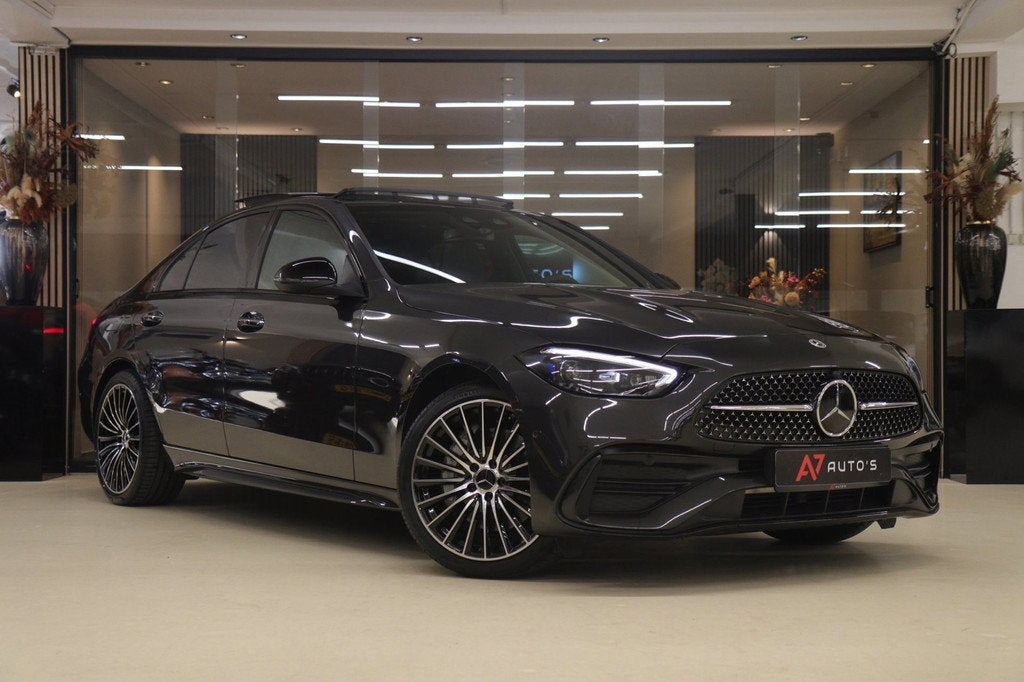 Mercedes-Benz C-klasse 300 E AMG Line / PANO/HUD/CARPLAY/SFE, Automaat, Euro 6, 4 cilinders, 167 km/l