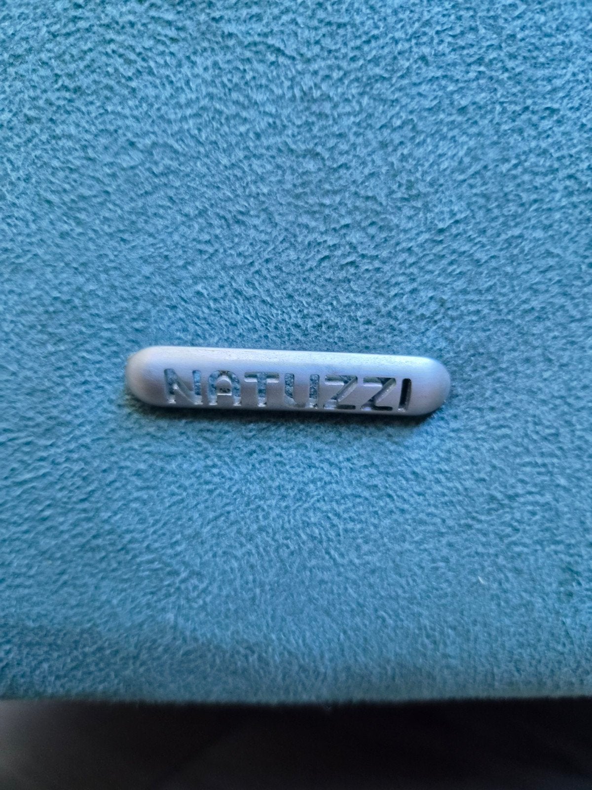 2 Natuzzi fauteuils van velours in goede staat, Huis en Inrichting, Ophalen, Gebruikt, Stof
