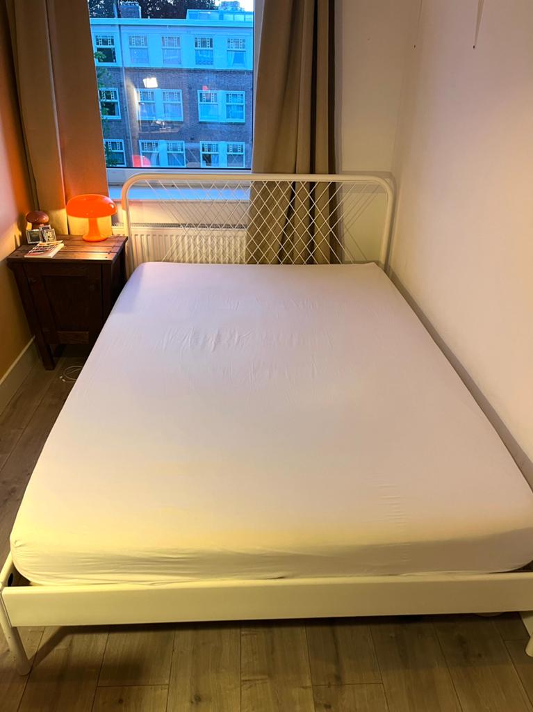 Nesttun Ikea bed 140x200 (inclusief Morgedal matras), Huis en Inrichting, Slaapkamer | Bedden, Gebruikt, Tweepersoons, 140 cm