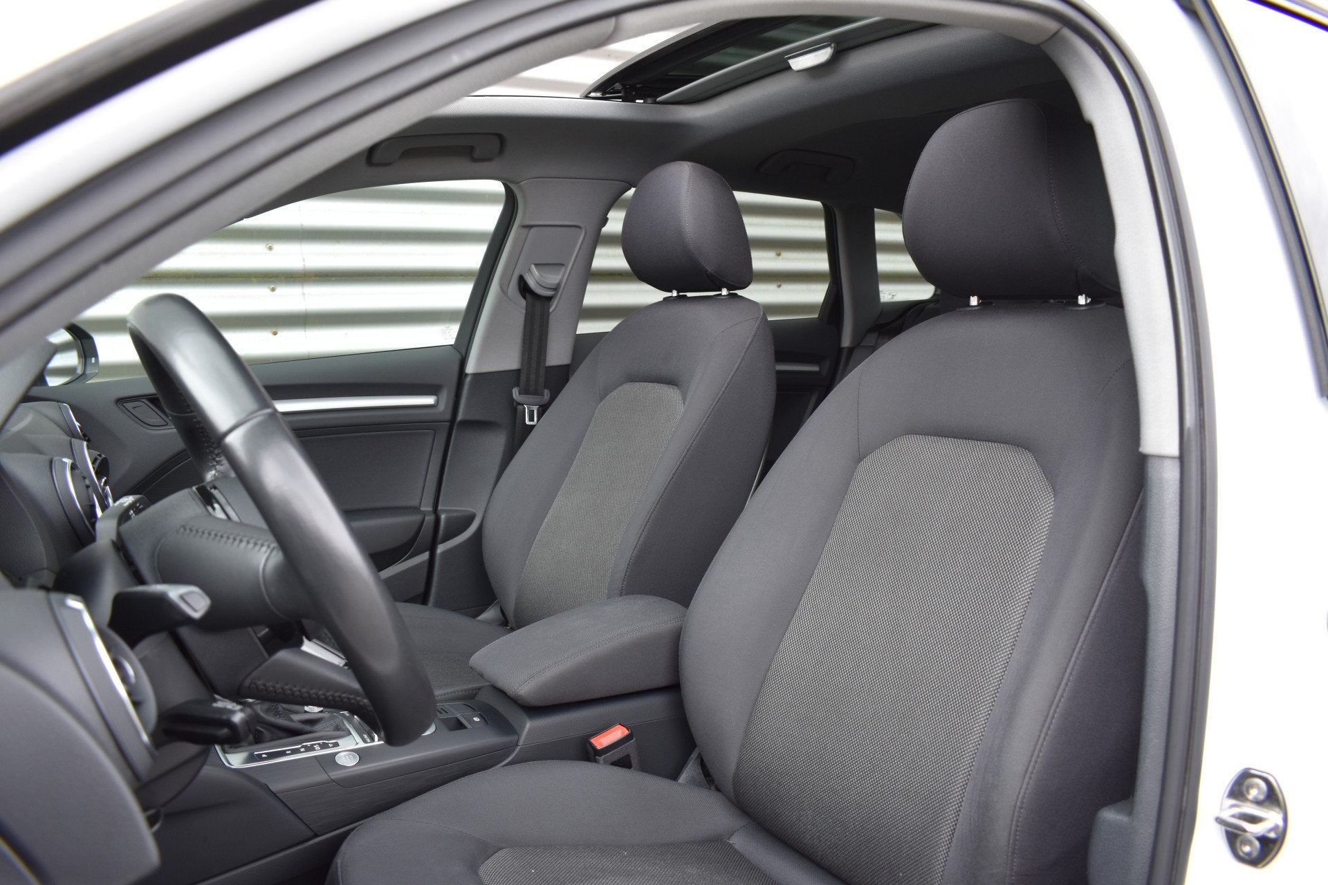 Audi A3 Sportback 1.4 e-tron Pro Line plus Pano | Navi | LED, Auto's, Stof, 4 cilinders, 150 pk, Wit