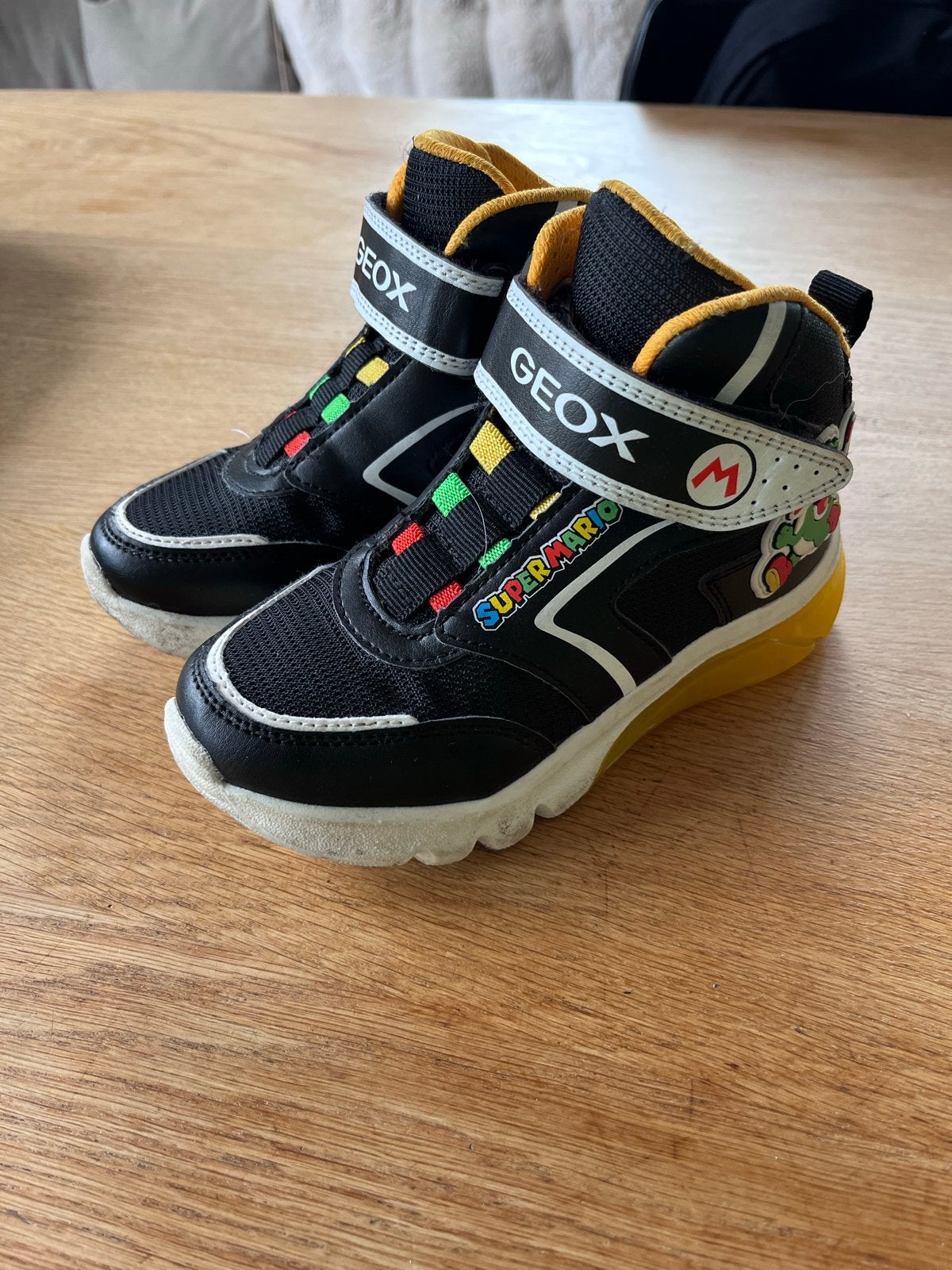 Geox Super Mario sneakers maat 28, Ophalen, Gebruikt, Jongen, Schoenen