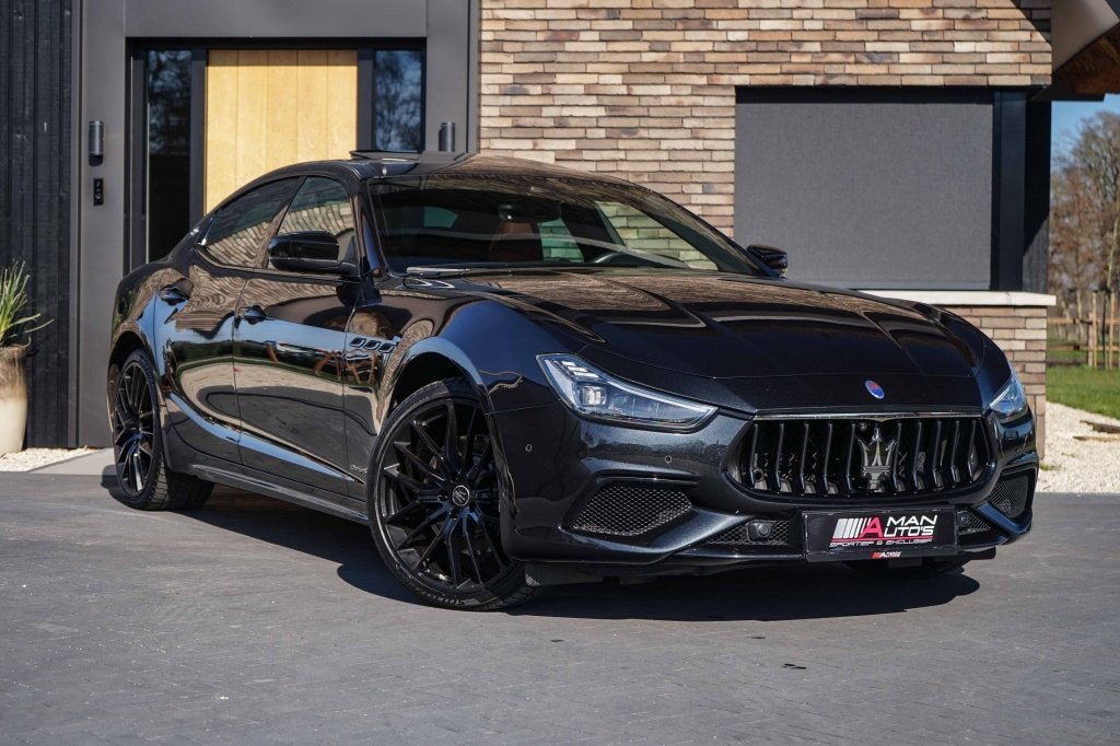 Maserati Ghibli 2.0 MHEV GranSport GT 330PK Pano/B&W/21"/Spo, Auto's, Automaat, Gebruikt, 4 cilinders, Met garantie (alle)