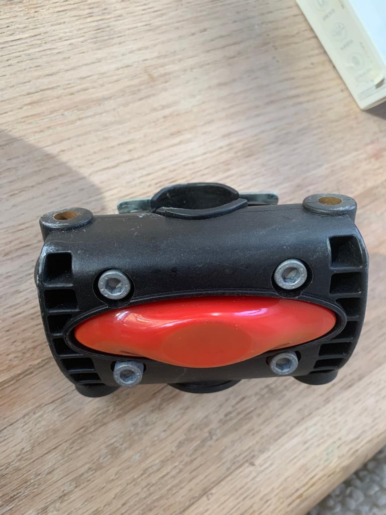 Polisport holder en bobike holder (gratis), Fietsen en Brommers, Fietsaccessoires | Fietsstoeltjes, Ophalen, Zo goed als nieuw
