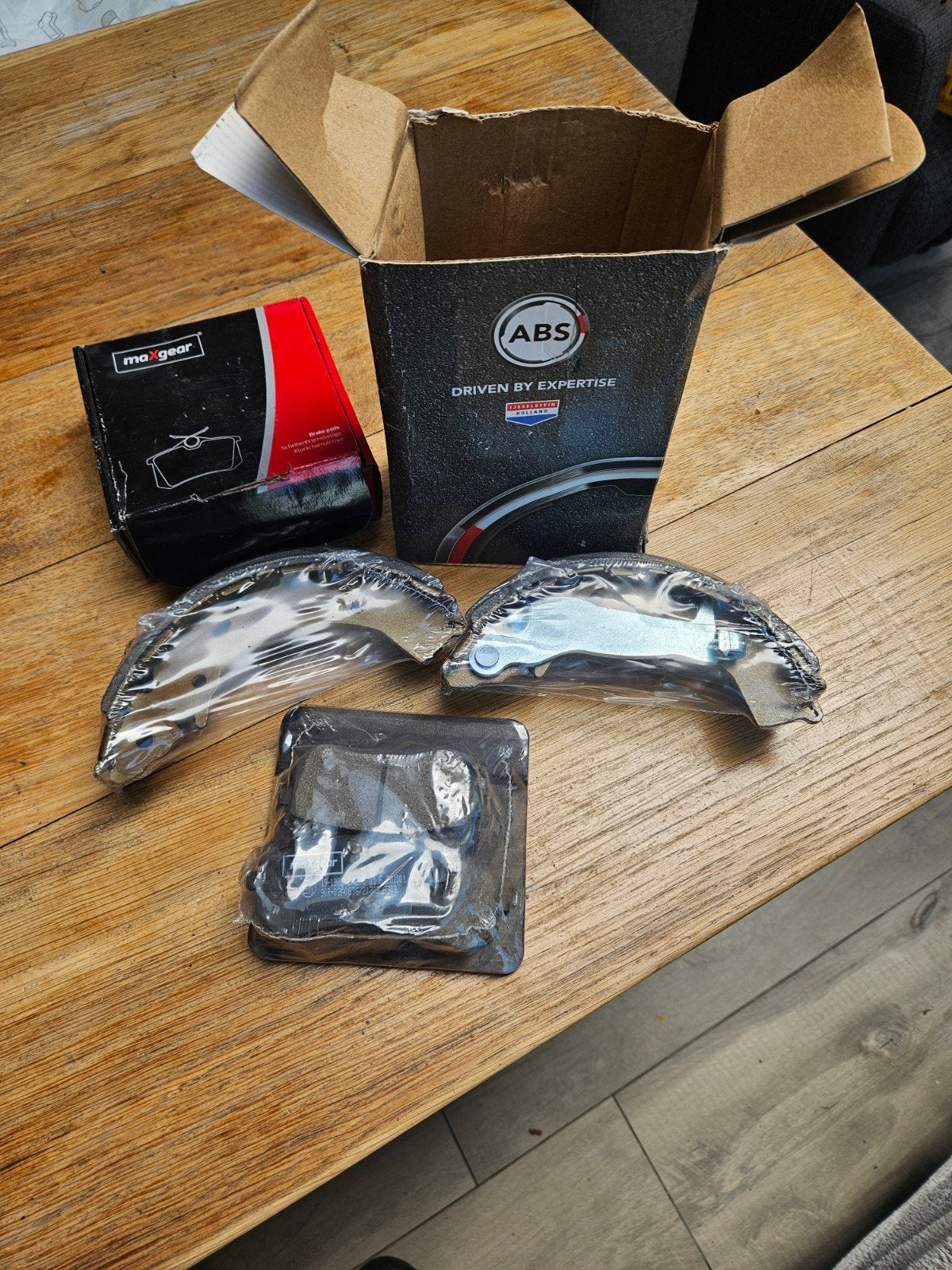 Nieuwe remschoenen en remblokken voor Hyundai i10 (2012), Ophalen of Verzenden, Nieuw, Hyundai
