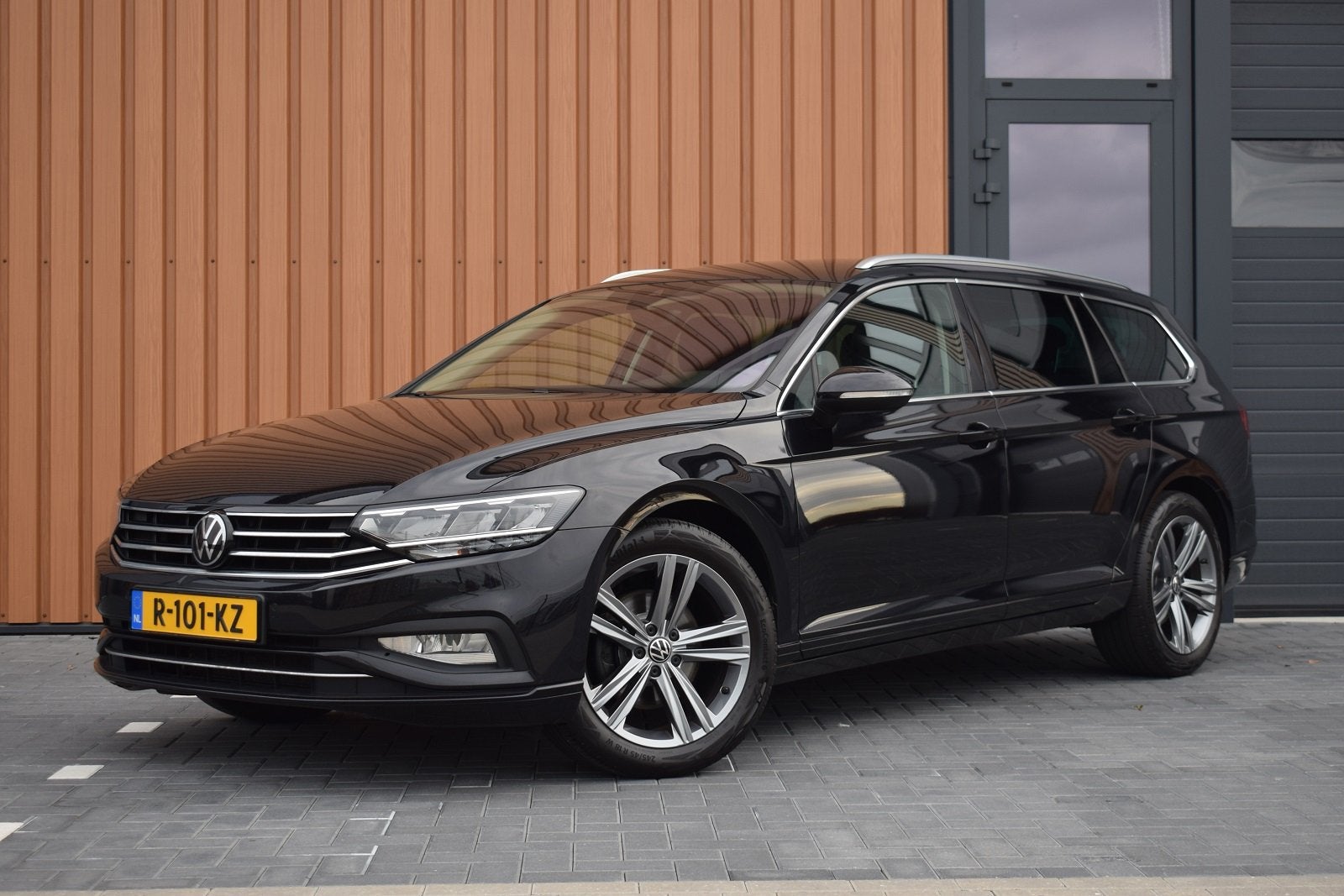 Volkswagen Passat Variant 2.0 TDI 150pk DSG Camera | Trekhaa, Auto's, Stof, Gebruikt, 4 cilinders, Automatische klimaatregeling