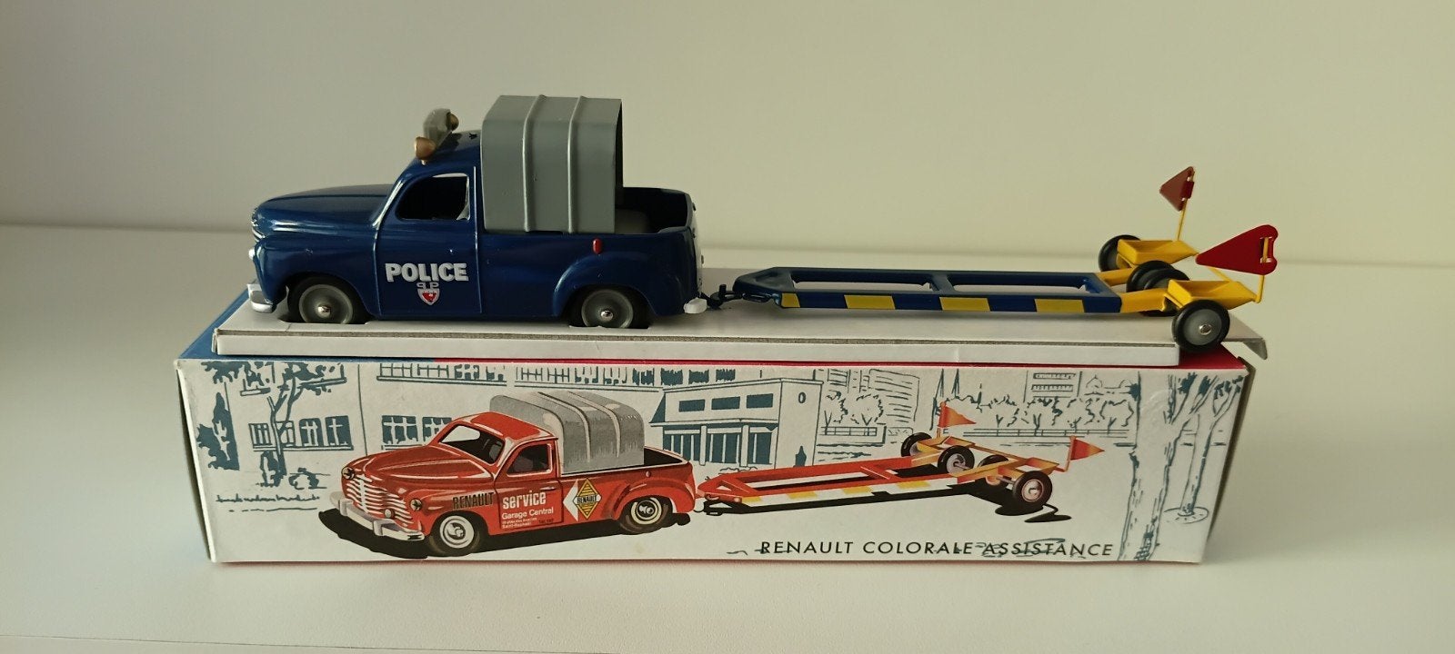 CIJ Europarc Renault Coloral Police, Hobby en Vrije tijd, Ophalen of Verzenden, Nieuw, Auto, Overige merken