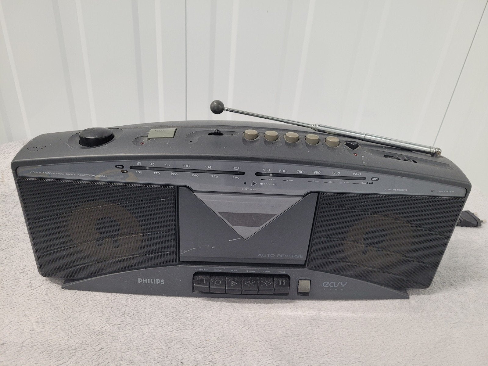 Philips AQ541/00 Easy radio cassette recorder, Philips Consumer Lifestyle B.V., High Tech Campus 5, 5656 AE Eindhoven, Nederland