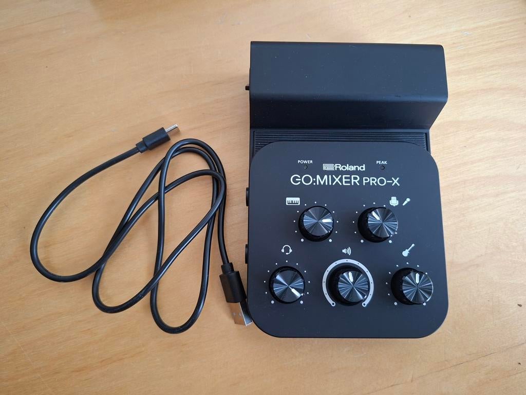 Audio-interface ROLAND GO:MIXER PRO (met kabel), Ophalen of Verzenden, Zo goed als nieuw, Audio
