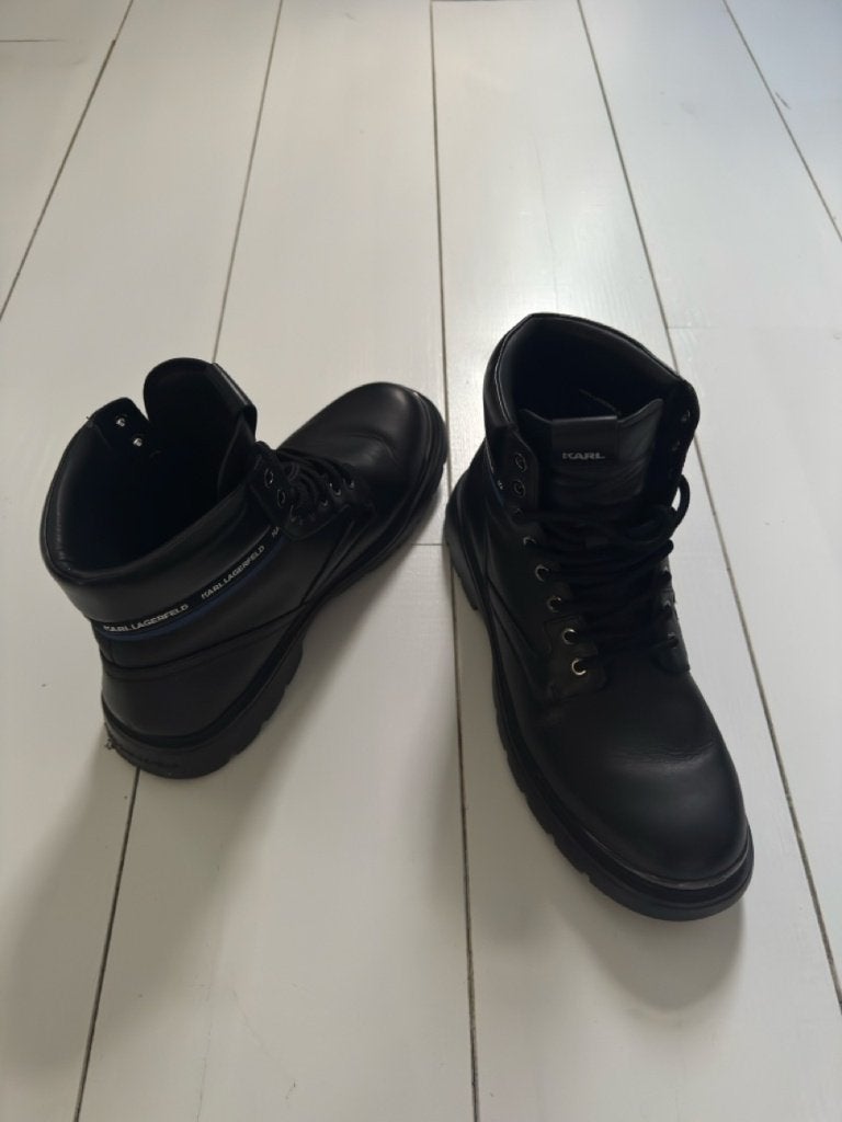 KARL LAGERFELD Mason Leather Lace-Up Boots – Black – Size 46, Zwart, Boots, Ophalen of Verzenden, Karl Lagerfeld
