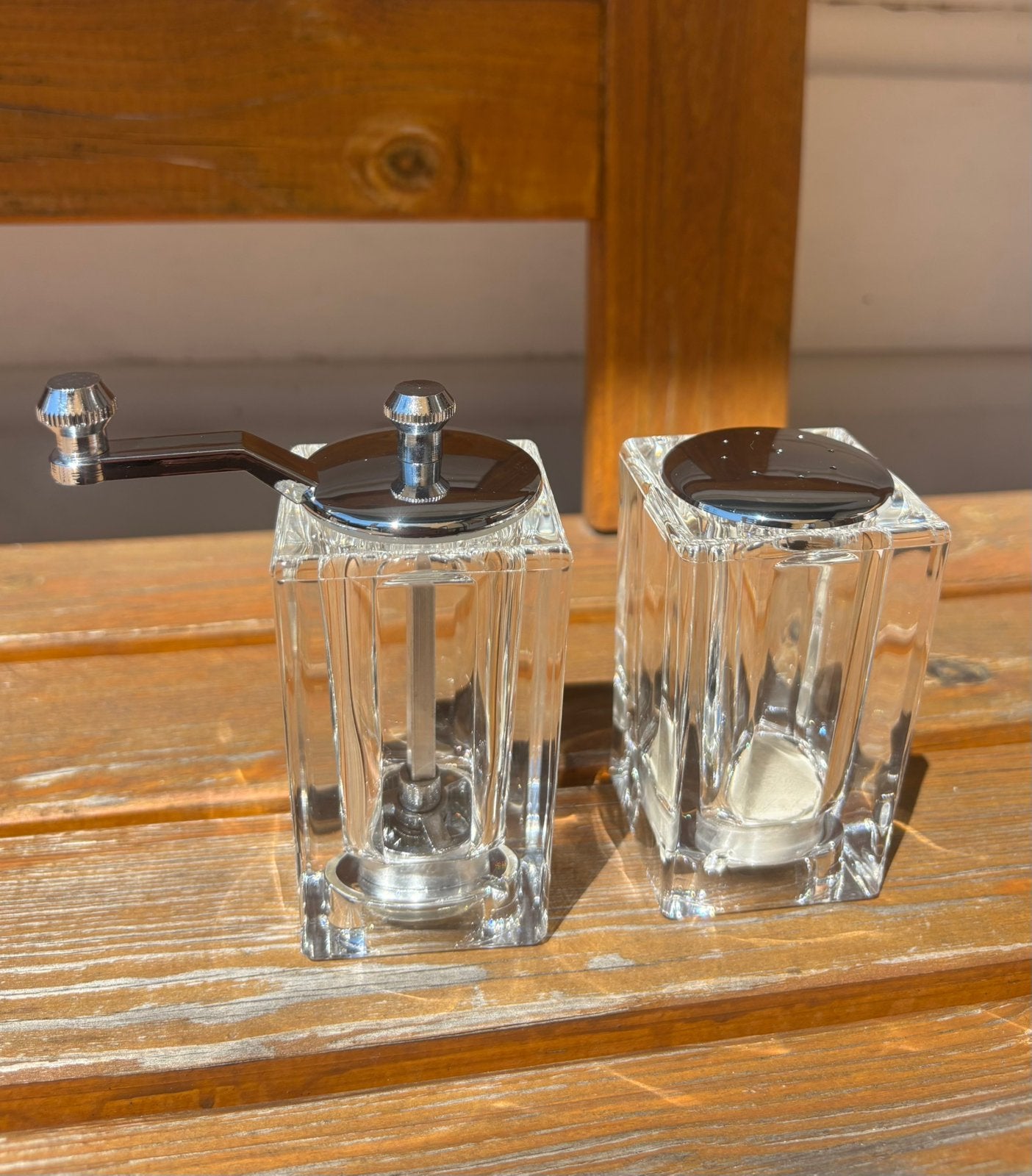 Vintage vierkant acryl pepermolen en zoutvaatje cube set, Ophalen of Verzenden, Nieuw