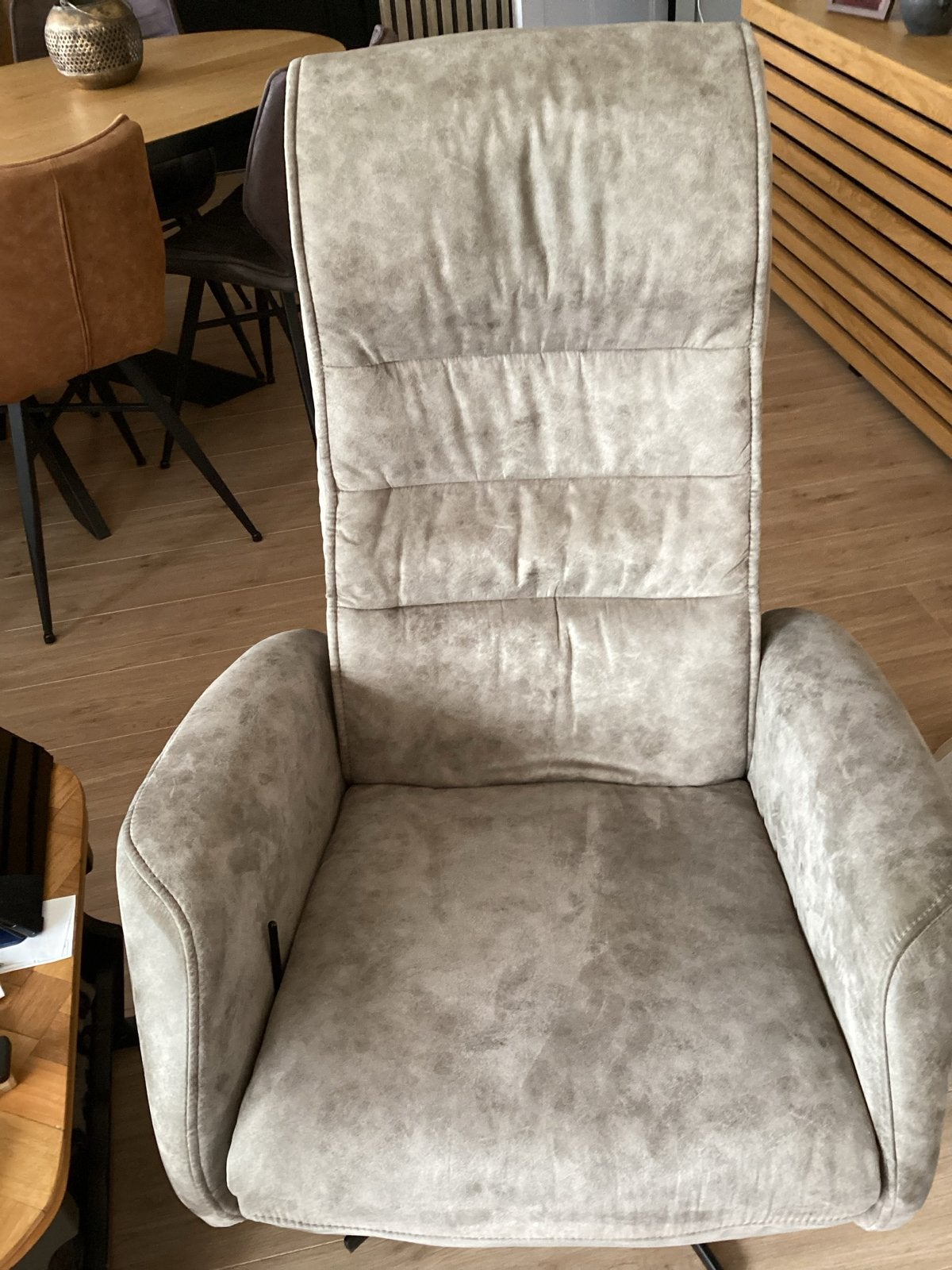 Comfortabele relaxfauteuil met draaivoet 2 stuks, Huis en Inrichting, Fauteuils, Ophalen, Gebruikt, Stof, 75 tot 100 cm